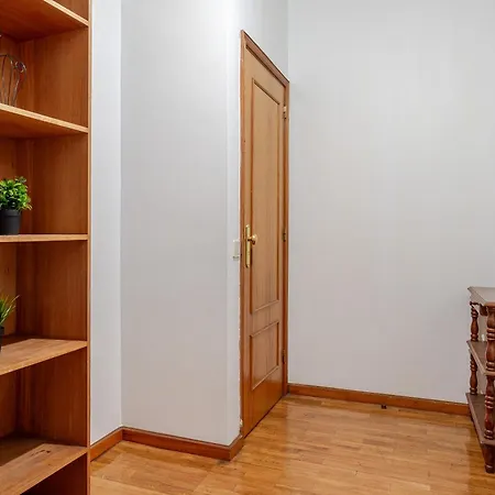 Apartment Host Wise - Rustic Bright Flat - Centre
