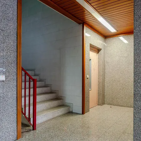 Apartment Host Wise - Rustic Bright Flat - Centre *