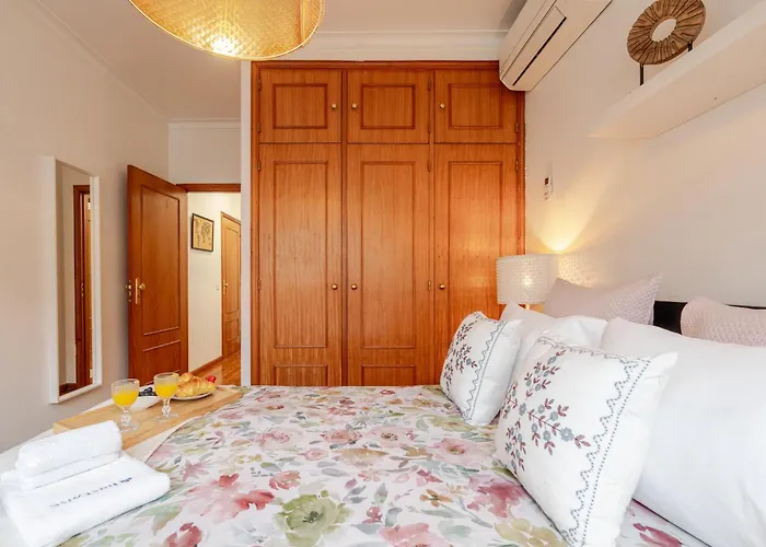 Host Wise - Rustic Bright Flat - Centre Πόρτο