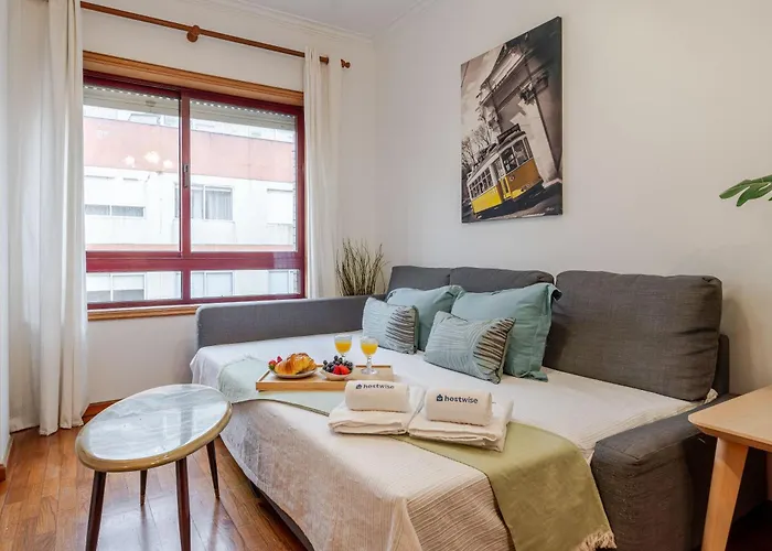 Host Wise - Rustic Bright Flat - Centre * Porto