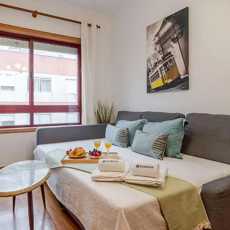 Host Wise - Rustic Bright Flat - Centre * Porto